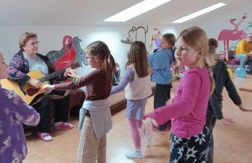 Taneční a pěvecká soutěž ve školní družině