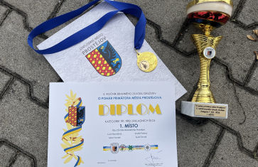 Zlato z branných závodů na Hloučeli