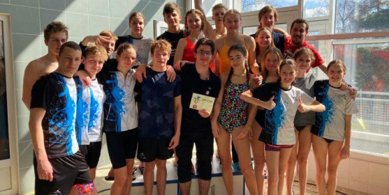 Úspěch v plavecké soutěži