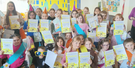 Celodružinová taneční a pěvecká soutěž