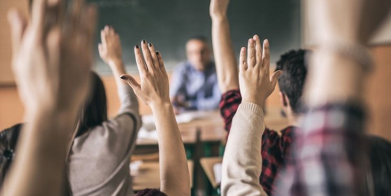 Částečné obnovení prezenční výuky na 2. stupni ZŠ, pravidla testování žáků